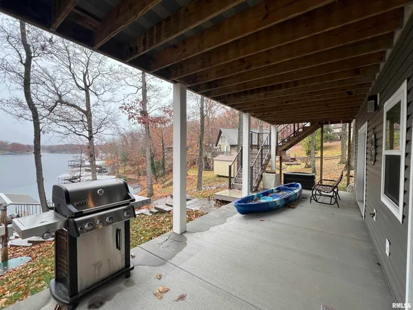 $554,000 | 895 Lake Shore Drive North, Goreville, IL 62939