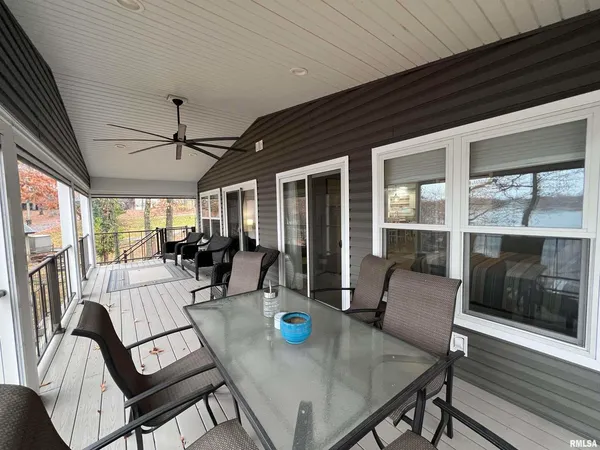 $554,000 | 895 Lake Shore Drive North, Goreville, IL 62939