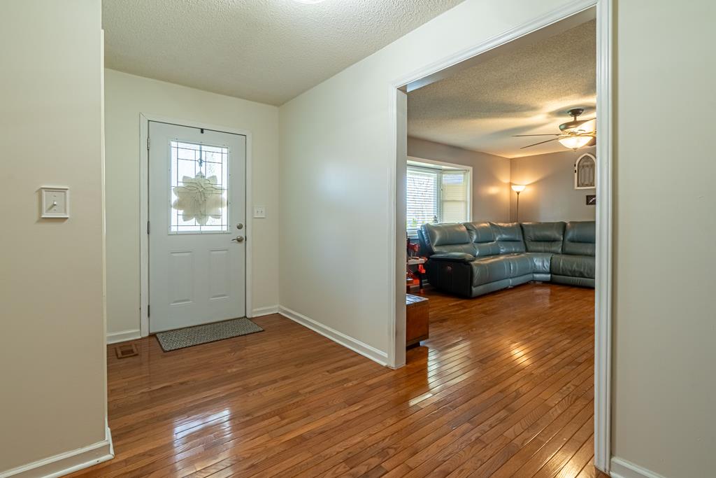 29122 Rhea Valley Road Meadowview, VA 24361 - Photo 8 of 67 Gallery Image 8