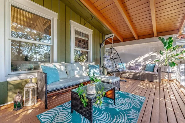 $325,000 | 23777 Mulholland Highway, Unit 86, Calabasas, CA 91302