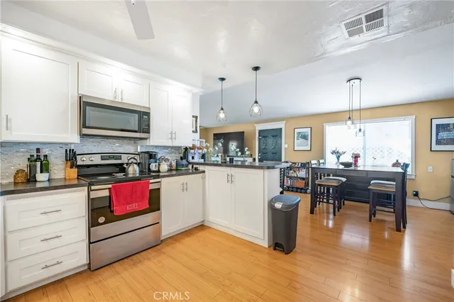 $325,000 | 23777 Mulholland Highway, Unit 86, Calabasas, CA 91302