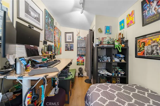 $325,000 | 23777 Mulholland Highway, Unit 86, Calabasas, CA 91302