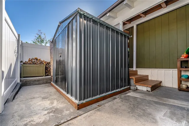 $325,000 | 23777 Mulholland Highway, Unit 86, Calabasas, CA 91302