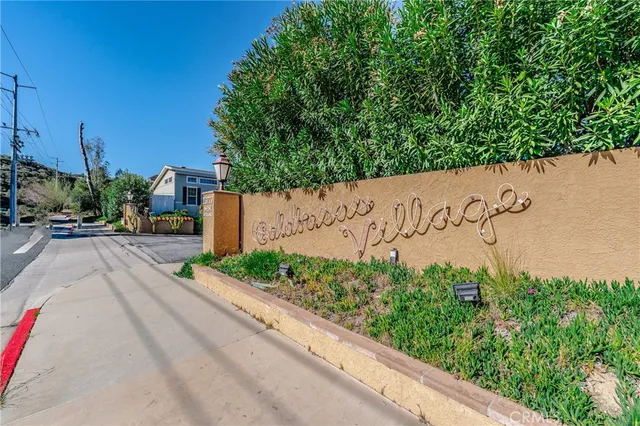 $325,000 | 23777 Mulholland Highway, Unit 86, Calabasas, CA 91302