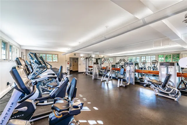 $325,000 | 23777 Mulholland Highway, Unit 86, Calabasas, CA 91302