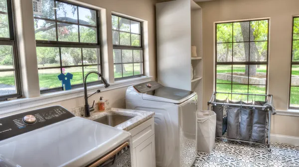 $995,000 | 727 Leakey Springs Road, Leakey, TX 78873