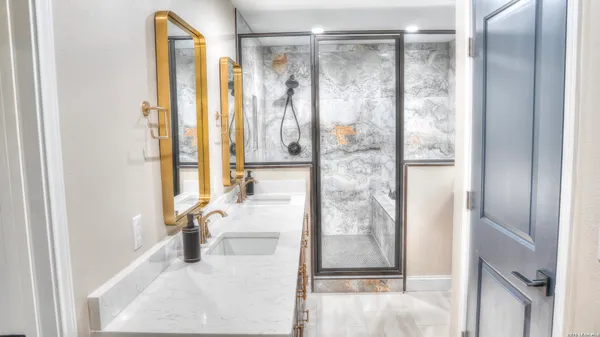 $995,000 | 727 Leakey Springs Road, Leakey, TX 78873