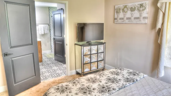 $995,000 | 727 Leakey Springs Road, Leakey, TX 78873