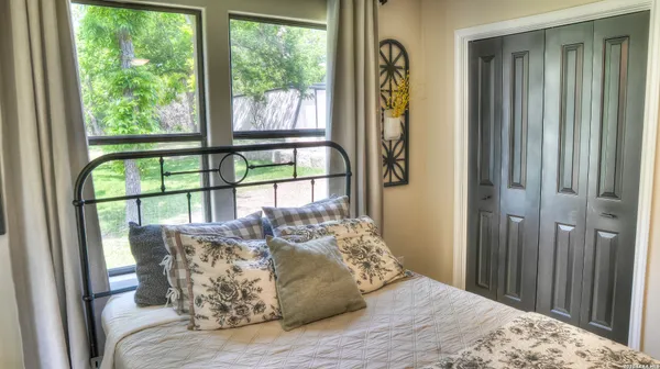 $995,000 | 727 Leakey Springs Road, Leakey, TX 78873