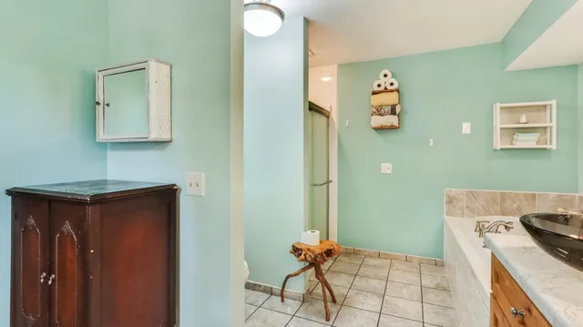 $569,500 | 8895 West North Lake, Greenwood, WI 54437