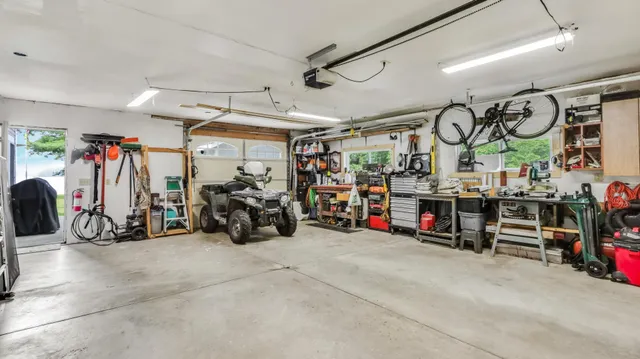 $569,500 | 8895 West North Lake, Greenwood, WI 54437