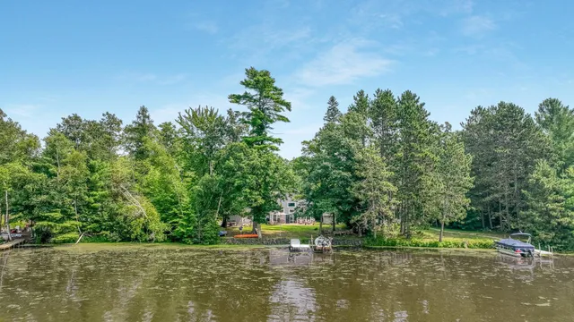 $569,500 | 8895 West North Lake, Greenwood, WI 54437