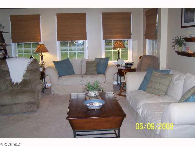 24098 Cabin Point Road Waverly, VA 23890 - Photo 4 of 12 Gallery Image 4