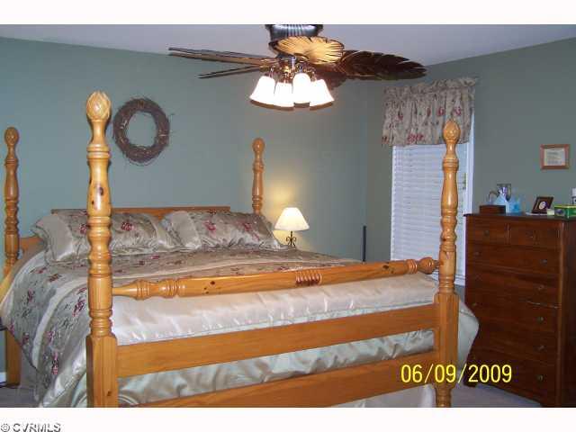 24098 Cabin Point Road Waverly, VA 23890 - Photo 9 of 12 Gallery Image 9