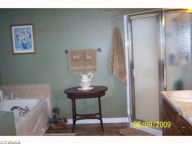 24098 Cabin Point Road Waverly, VA 23890 - Photo 10 of 12 Gallery Image 10