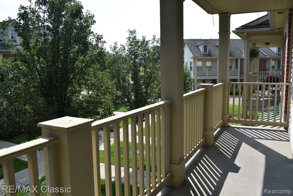 540 Riviera Court, Unit 244 Walled Lake, MI 48390 - Photo 9 of 39