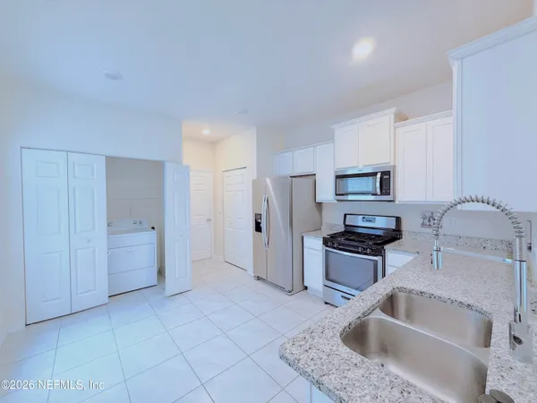 $1,950 | 365 Coastline Way Street, St. Augustine, FL 32092
