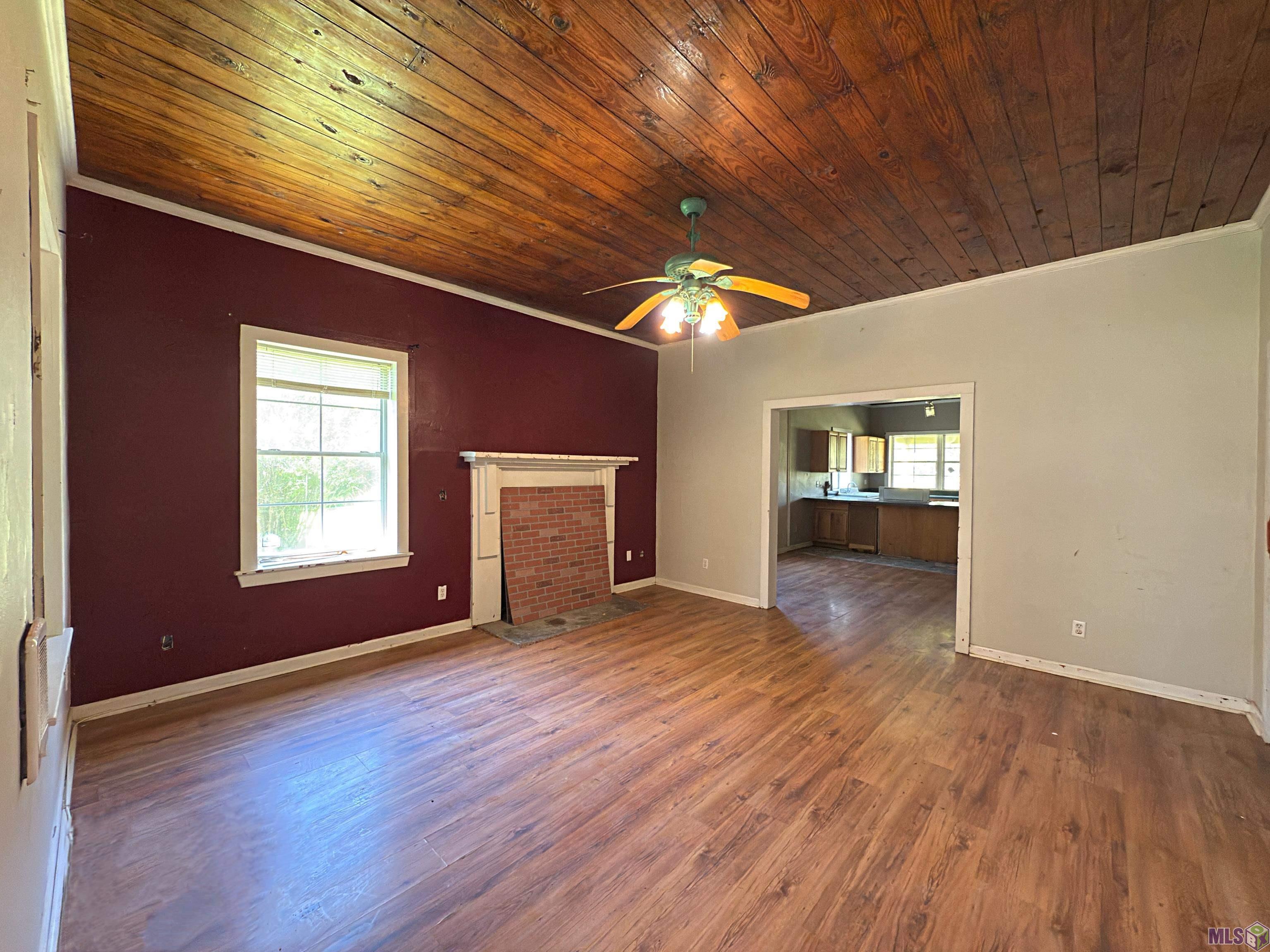 8975 Springfield Road Denham Springs, LA 70706 - Photo 6 of 17