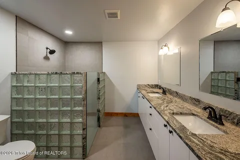 $579,000 | 40 Green Canyon Drive, Star Valley Ranch, WY 83127