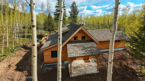 $579,000 | 40 Green Canyon Drive, Star Valley Ranch, WY 83127