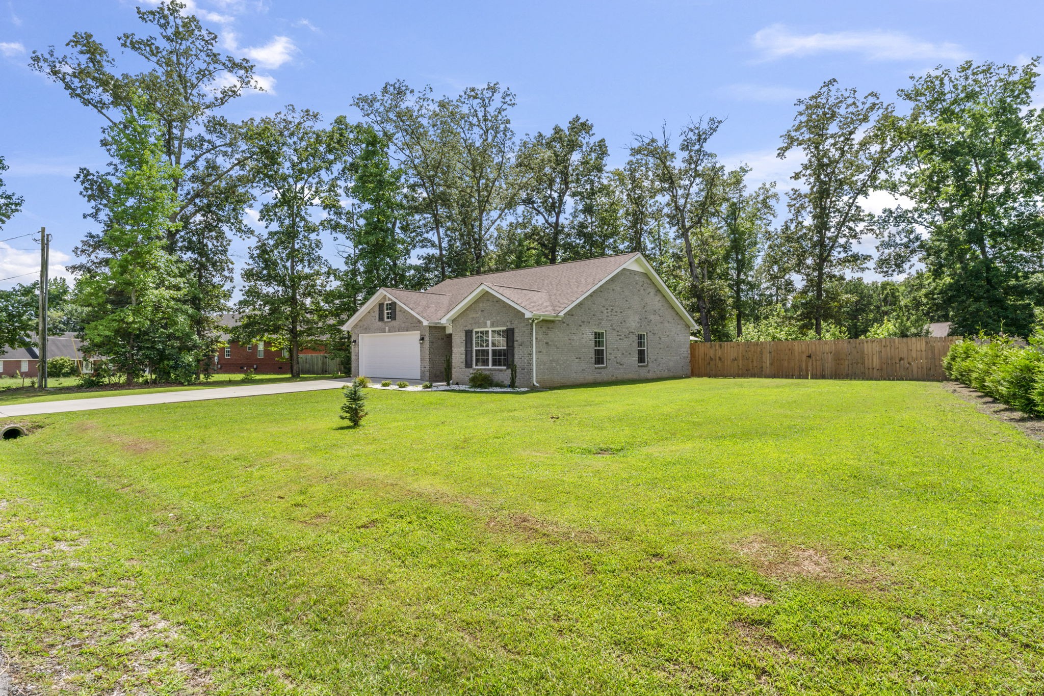 390 Oak Hollow Road Manchester, TN 37355 - Photo 4 of 28 Gallery Image 4