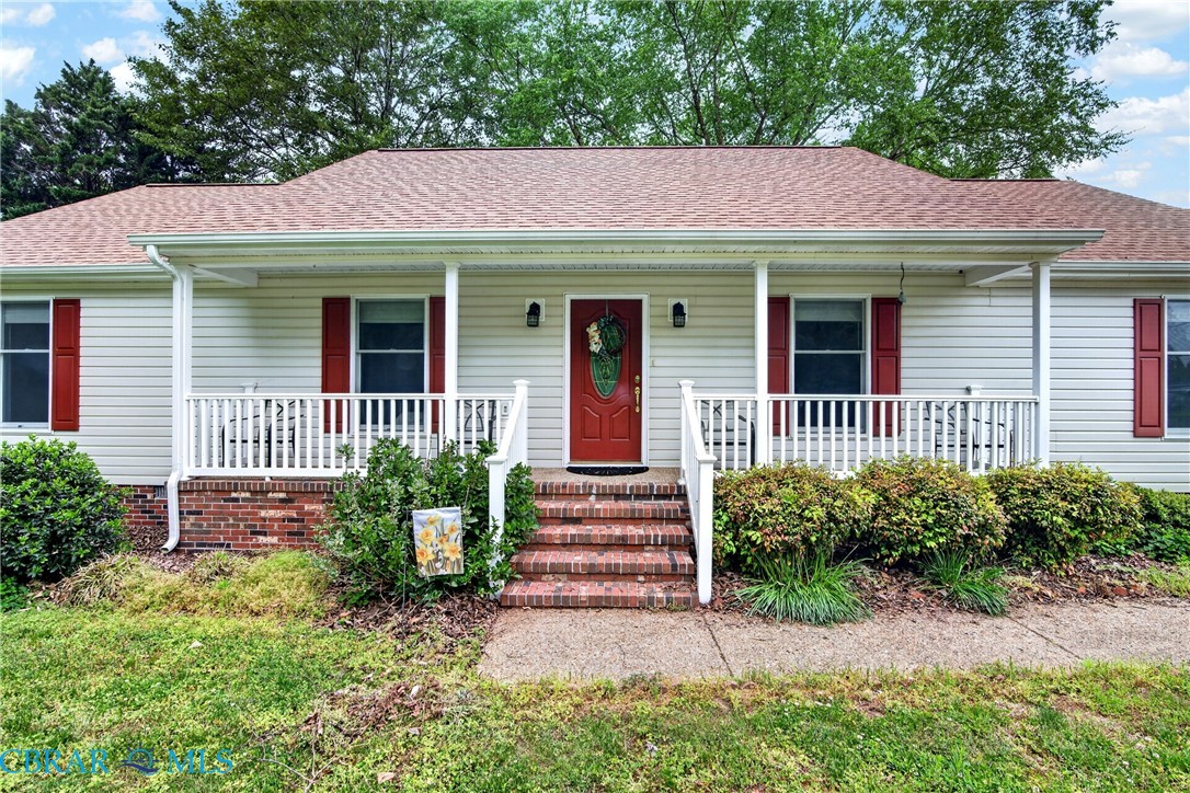 7998 Roaring Springs Road Gloucester, VA 23061 - Photo 4 of 40