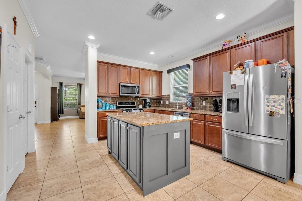 15721 Oakleaf Run Drive Lithia, FL 33547 - Photo 11 of 45