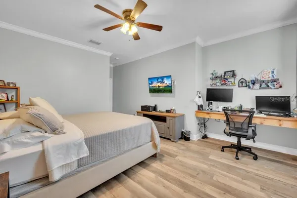 $529,900 | 15721 Oakleaf Run Drive, Lithia, FL 33547