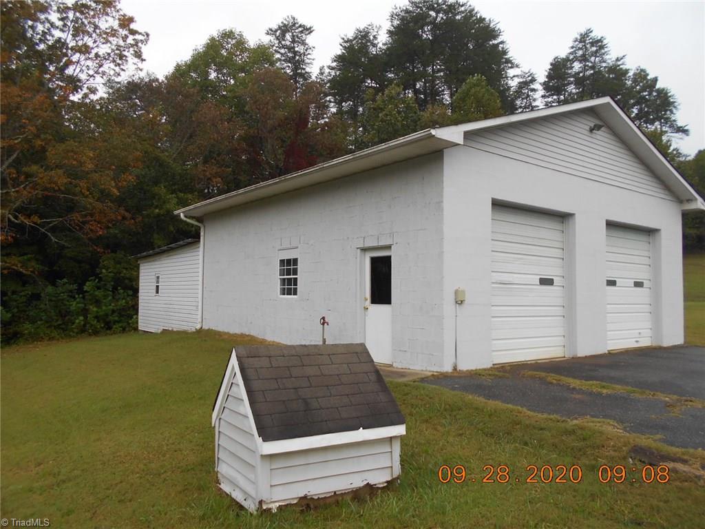 1137 County Home Road Walnut Cove, NC 27052 - Photo 4 of 34 Gallery Image 4