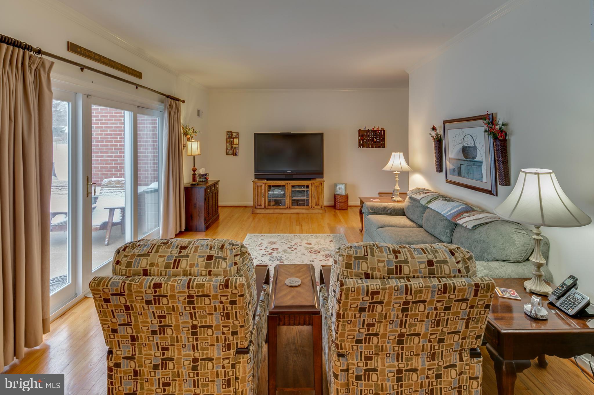 14399 Old Frederick Road Cooksville, MD 21723 - Photo 10 of 30 Family Room