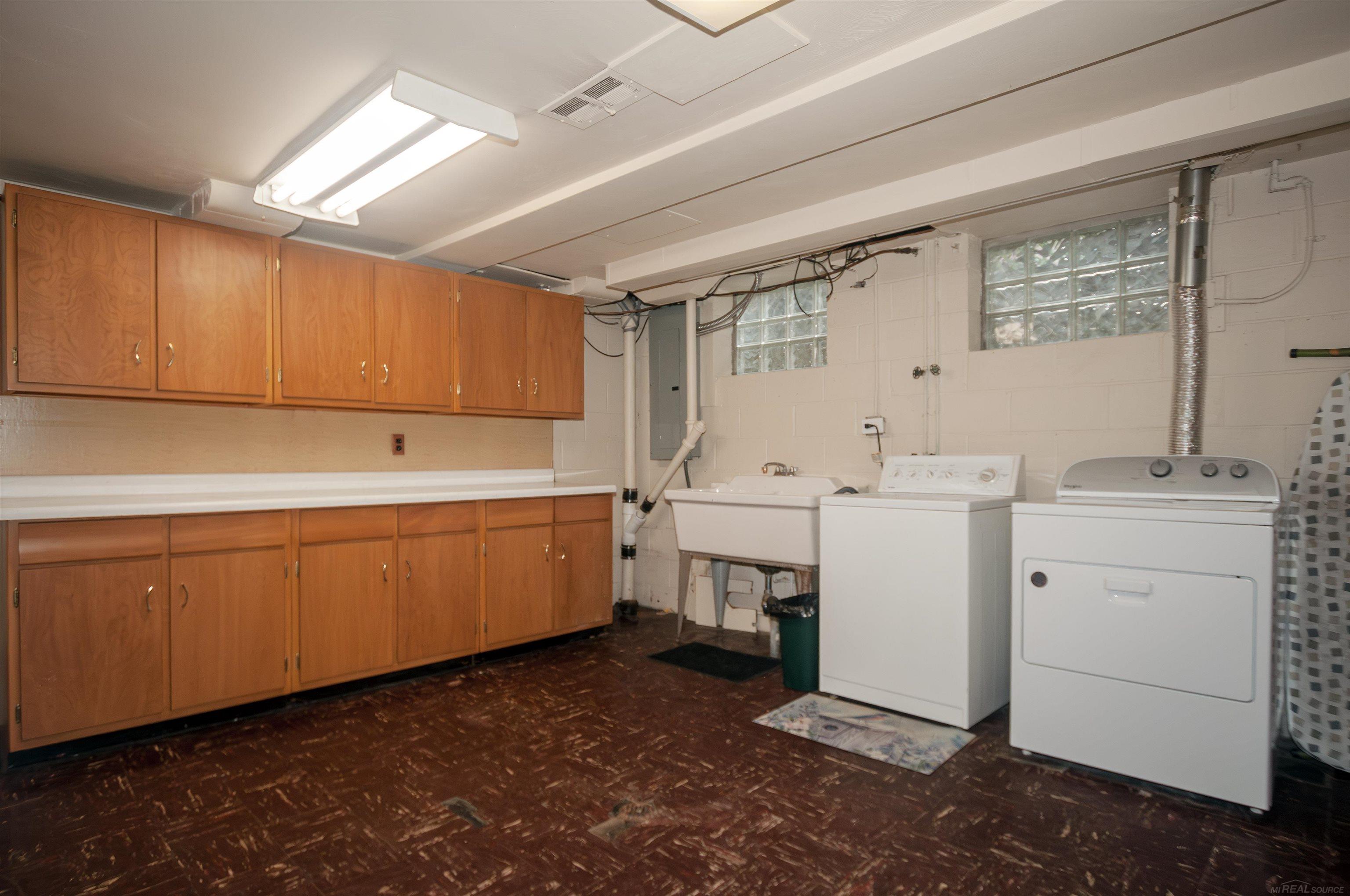 570 Oxford Road Grosse Pointe Woods, MI 48236 - Photo 82 of 99