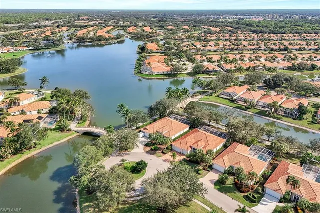 an aerial view of lake residential house with outdoor space