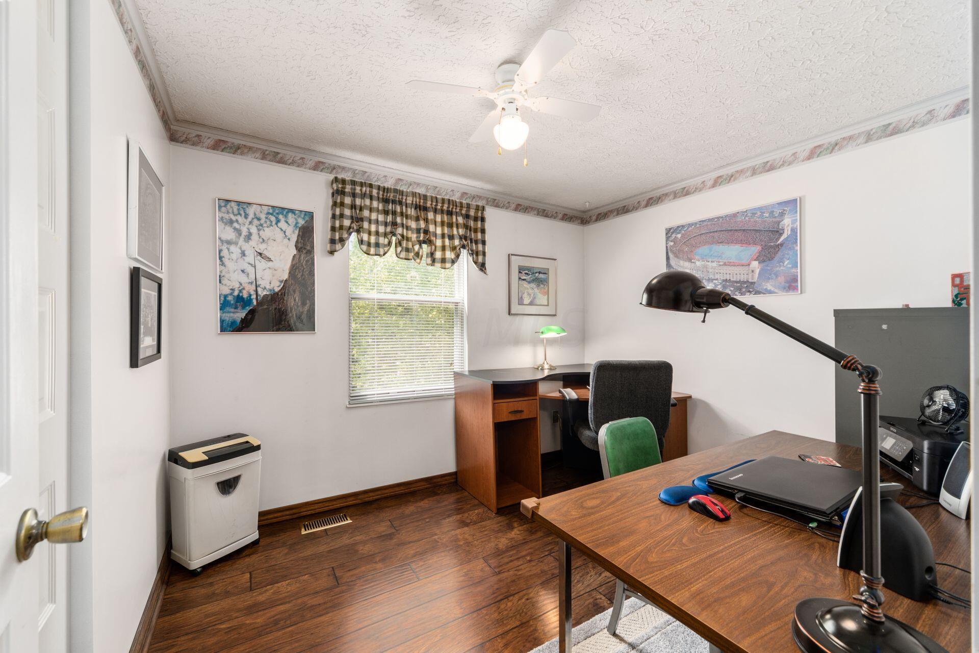 3889 Ramblehurst Road Columbus, OH 43221 - Photo 26 of 46 026_e30a_Y Ramblehurst Rd-052