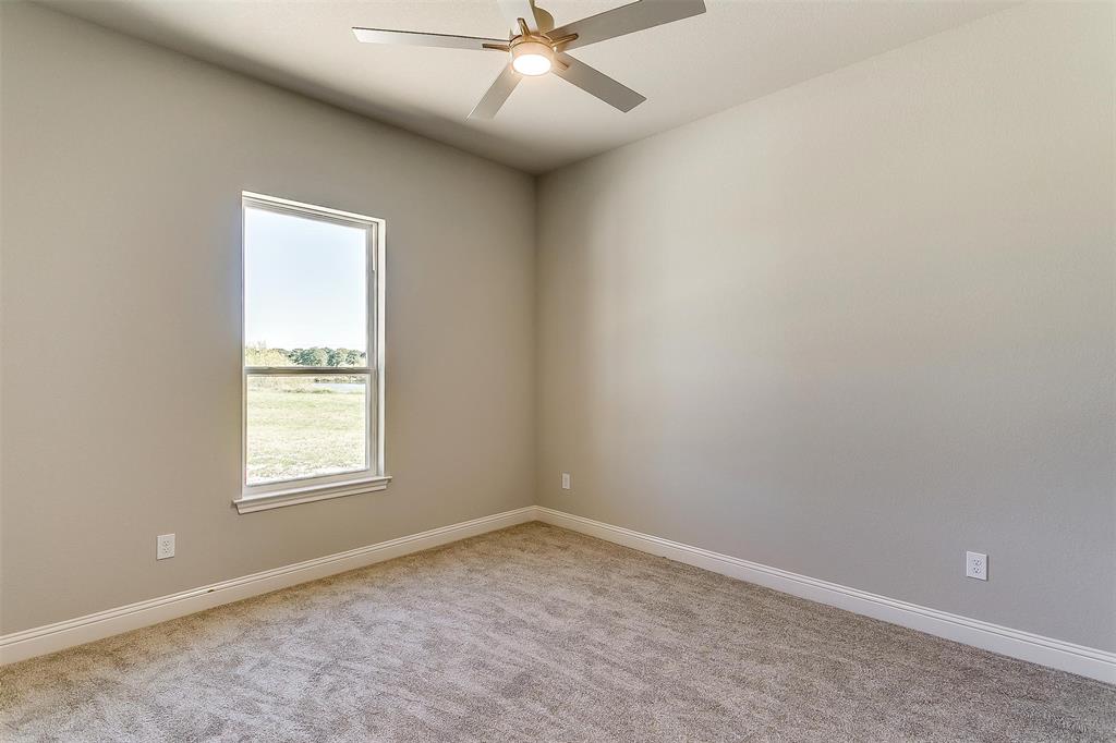 1014 Gonzollas Road Springtown, TX 76082 - Photo 22 of 32 Gallery Image 22