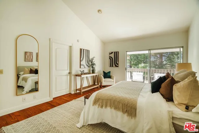 $5,995 | 17158 Palisades Circle, Pacific Palisades, CA 90272