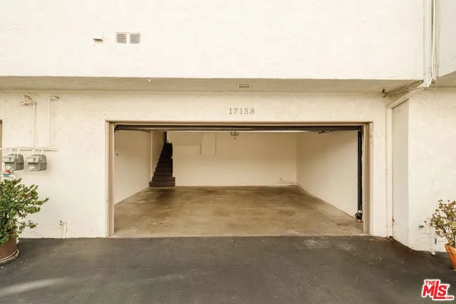 $5,995 | 17158 Palisades Circle, Pacific Palisades, CA 90272