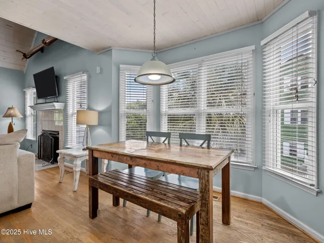 $969,000 | 307 Ocean Oaks Drive, Emerald Isle, NC 28594