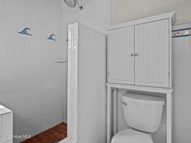 $969,000 | 307 Ocean Oaks Drive, Emerald Isle, NC 28594