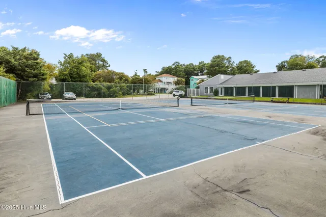 $969,000 | 307 Ocean Oaks Drive, Emerald Isle, NC 28594