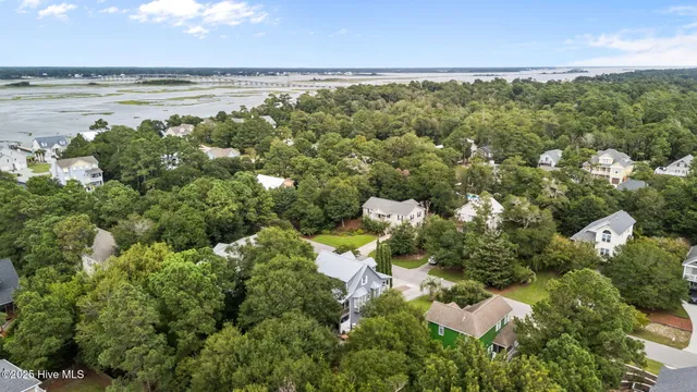 $969,000 | 307 Ocean Oaks Drive, Emerald Isle, NC 28594