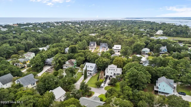 $969,000 | 307 Ocean Oaks Drive, Emerald Isle, NC 28594