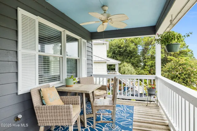 $969,000 | 307 Ocean Oaks Drive, Emerald Isle, NC 28594
