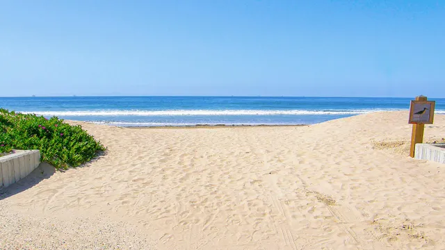 $1,130,000 | 349 Ash Avenue, Unit SPC 17, Carpinteria, CA 93013