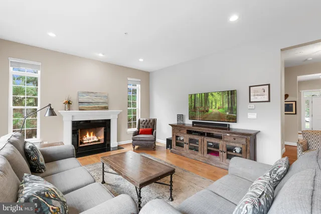 $1,195,000 | 22505 Fitzgerald Drive, Laytonsville, MD 20882