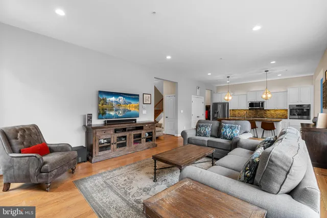 $1,195,000 | 22505 Fitzgerald Drive, Laytonsville, MD 20882