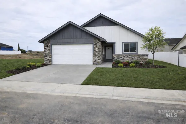 $365,000 | 2800 Driftwood Drive, Payette, ID 83661