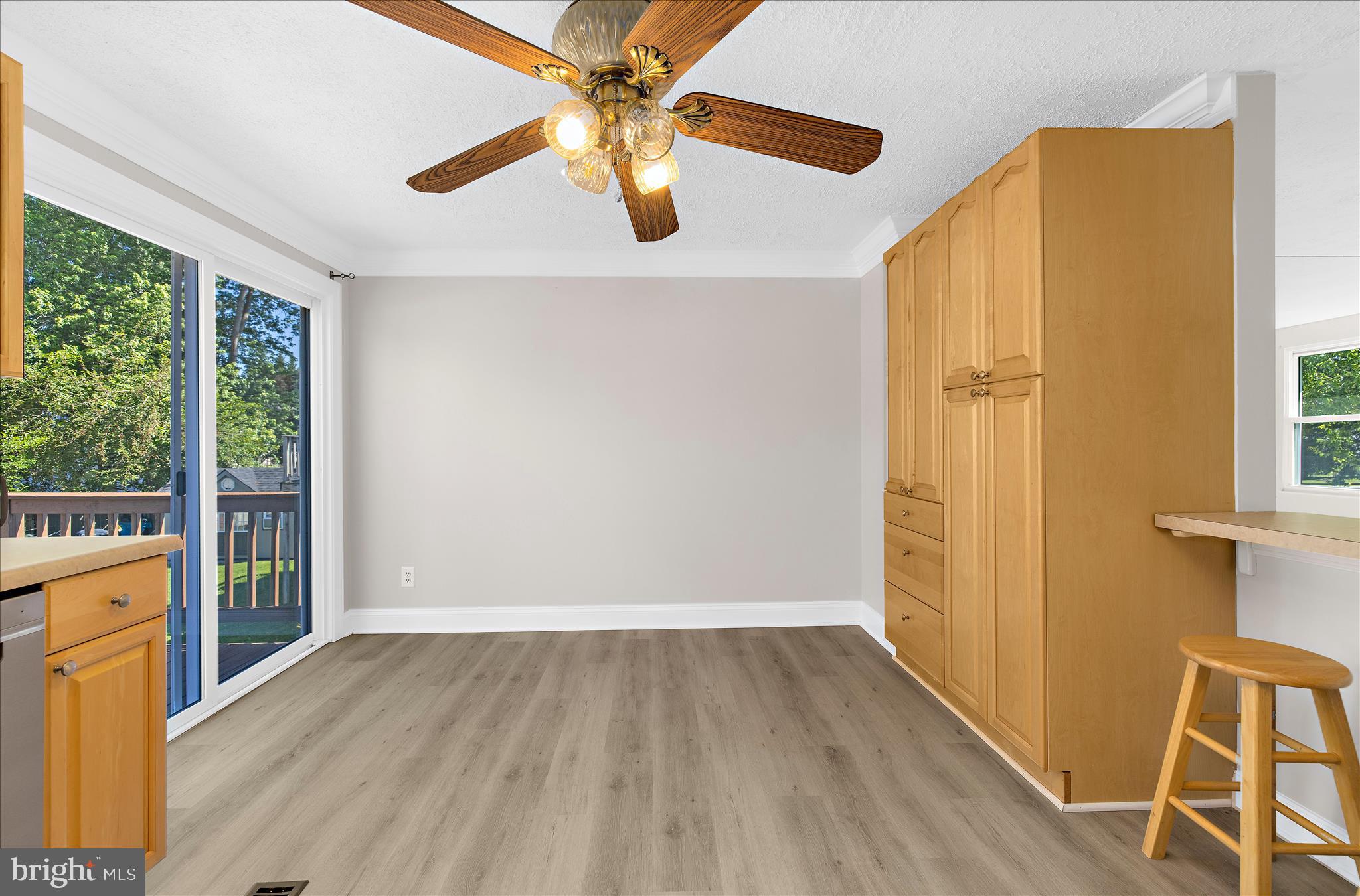 7854 Tick Neck Road Pasadena, MD 21122 - Photo 10 of 55