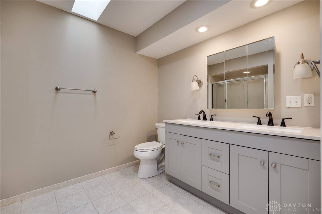 6044 Waterloo Road Dayton, OH 45459 - Photo 22 of 47 Gallery Image 22