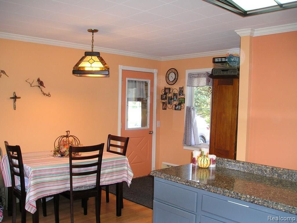 Kitchen nook