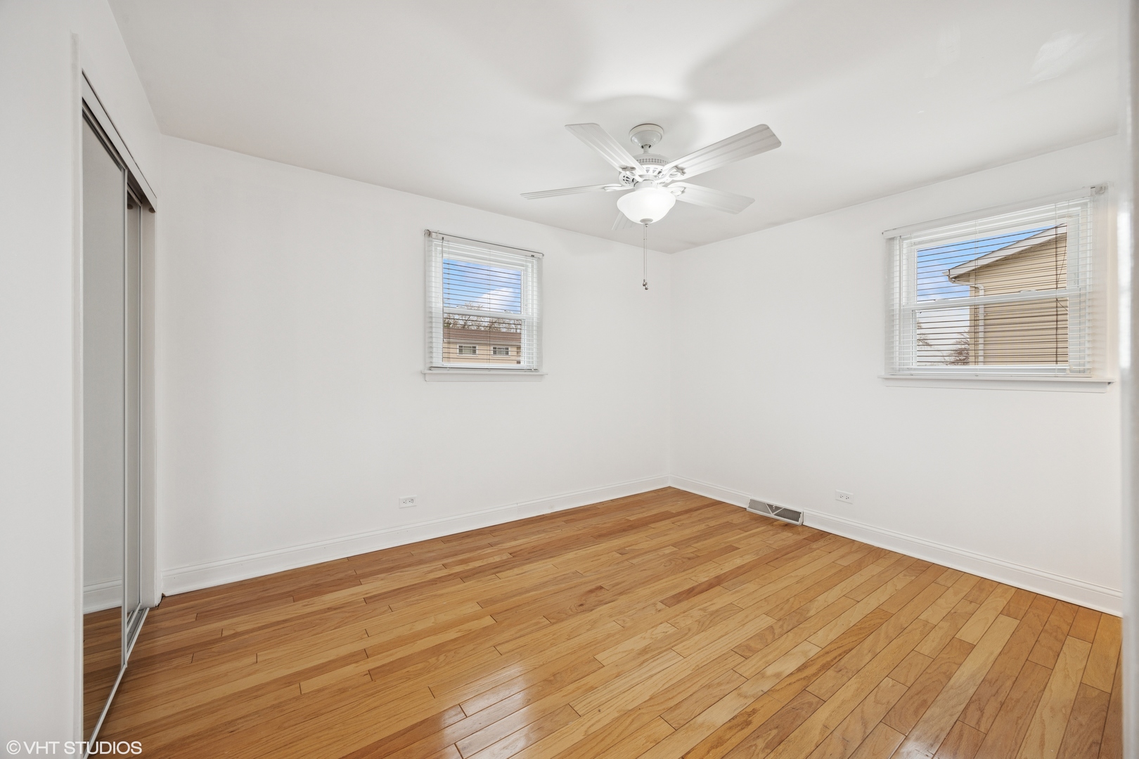 9143 Beechnut Road Hickory Hills, IL 60457 - Photo 17 of 37 Gallery Image 17